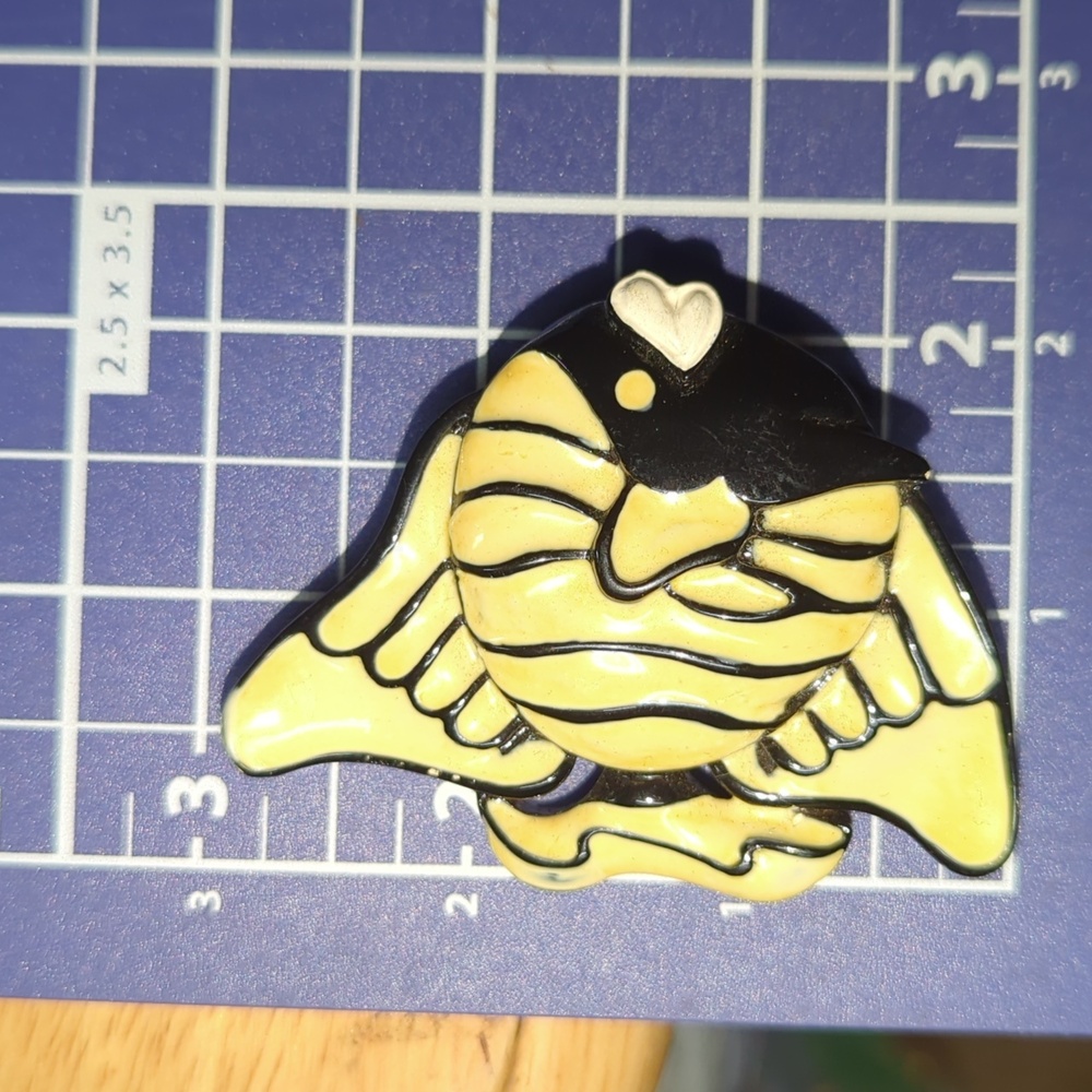 Retro vtg hand crafted fish brooch